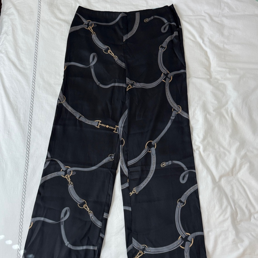 J. McLaughlin Black and Gold Bridle Chain Print Pants. Size 10. New with tags!